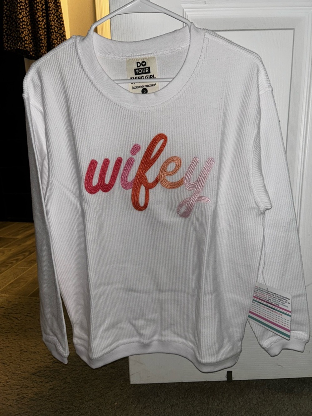 White 'Wifey' Crewneck Top